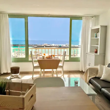 Luna Arrecife (Lanzarote)